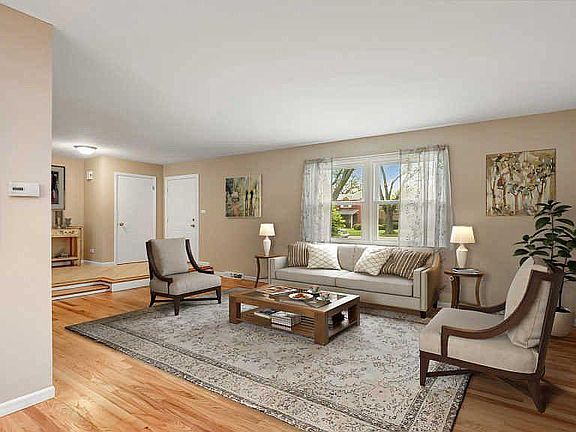 3rd image of 7604 Knottingham Ln