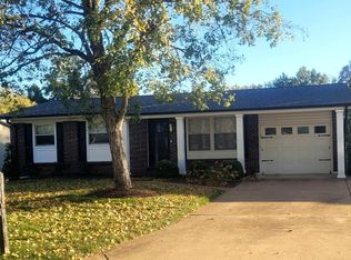 38 Black Oak Ln, Fenton, MO 63026