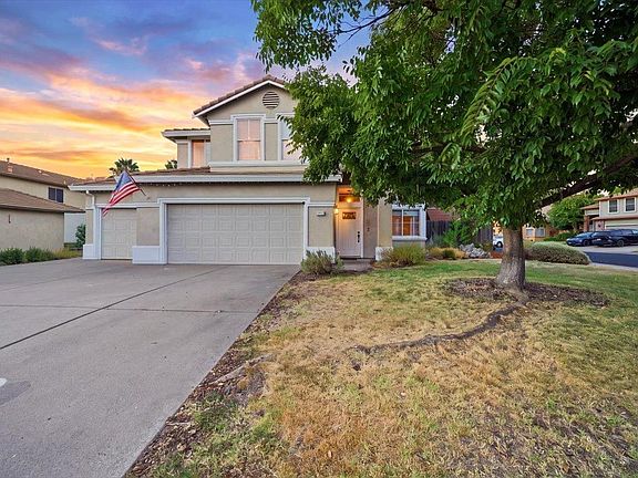 3rd image of 1412 Raeburn Way
