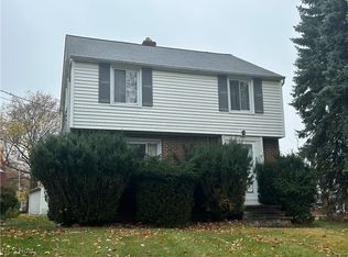1910 Beverly Hills Dr, Euclid, OH