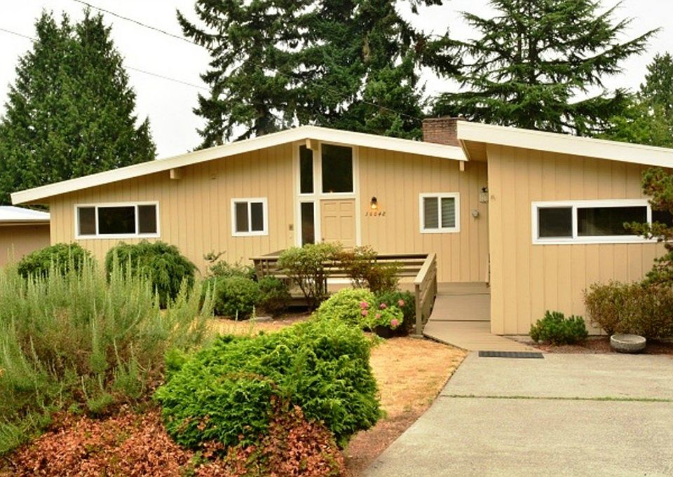 1st image of 16048 47th Ave S