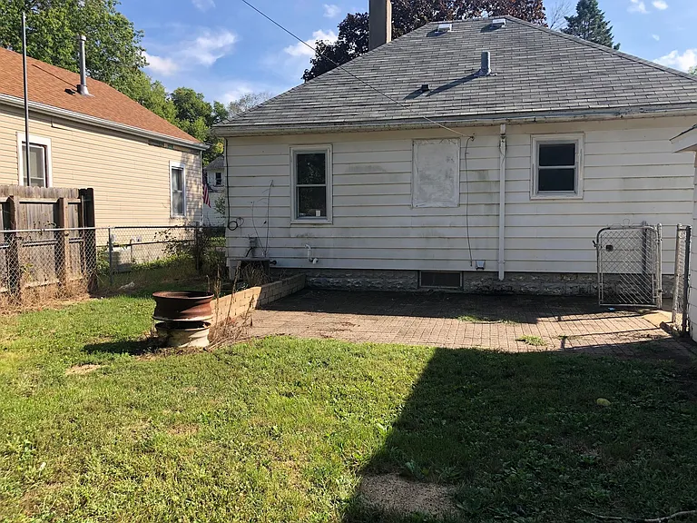 121 Butler Ave — Photo 9