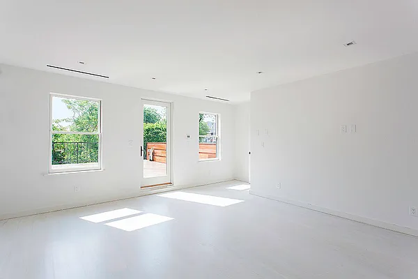 Sold by Owner | media 8