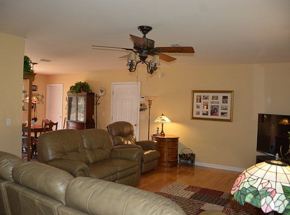 2nd image of 690 County Road 622
