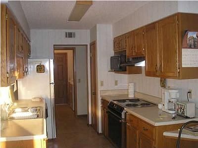 3rd image of 315 Evergreen Ave