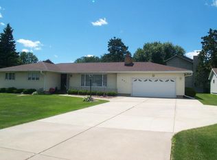 801 S Century Ave, Waunakee, WI 53597