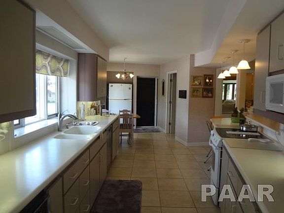 3rd image of 4521 W Broyhill Ct