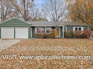 6535 Melrose Ln, Shawnee, KS 66203