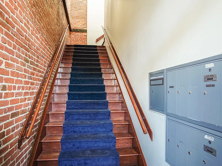 5908 N Figueroa St #10 — Photo 11