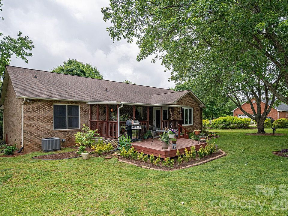1st image of 3815 Wild Cherry Dr