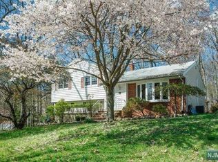 1117 Linwood Ave, Ridgewood, NJ 07450