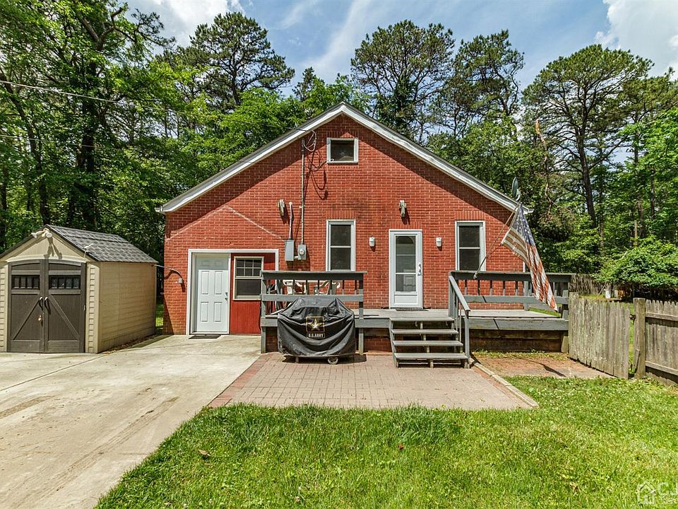 1st image of 106 Poplar Ave