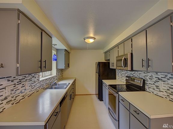 2nd image of 3016 Saint James Ct NW