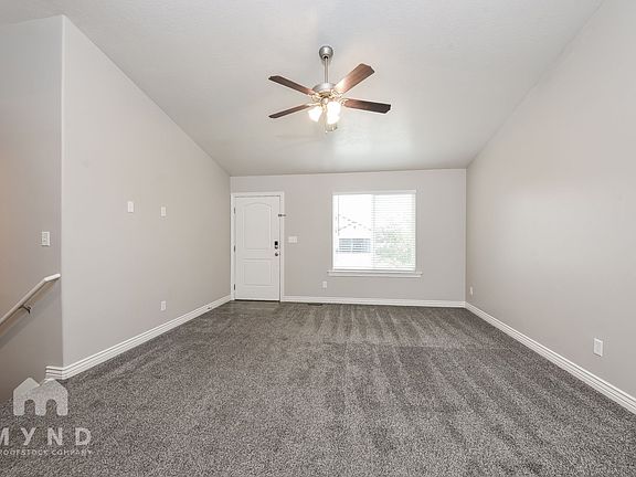 5th image of 2251 E Maple Dr