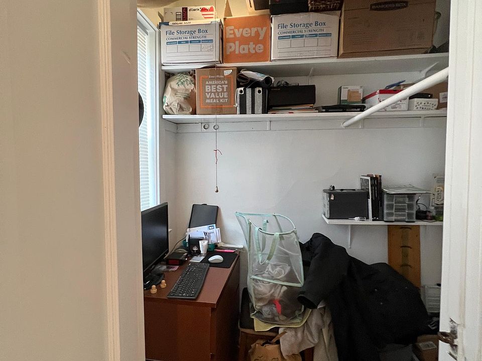 1st image of 6319 N Greenview Ave #3