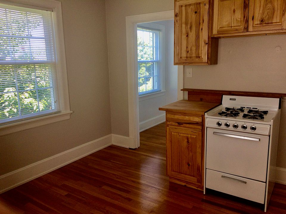 1st image of 272 E Grattan St #2