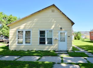 712 4th Ave SW, Aberdeen City, SD 57401