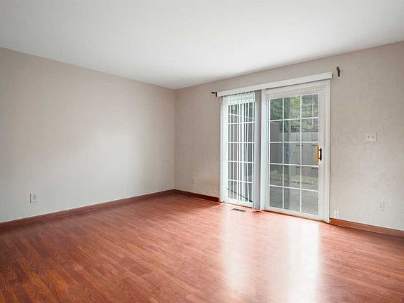 5th image of 2377 Woodbrook Cir S #168