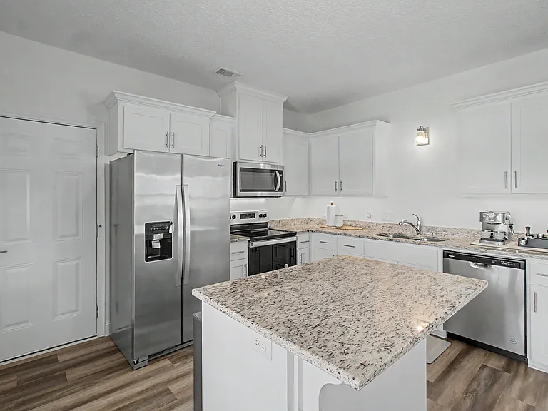 16 Crawford Ct NE — Photo 5