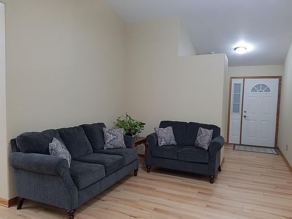 5th image of 513 Parkview Dr