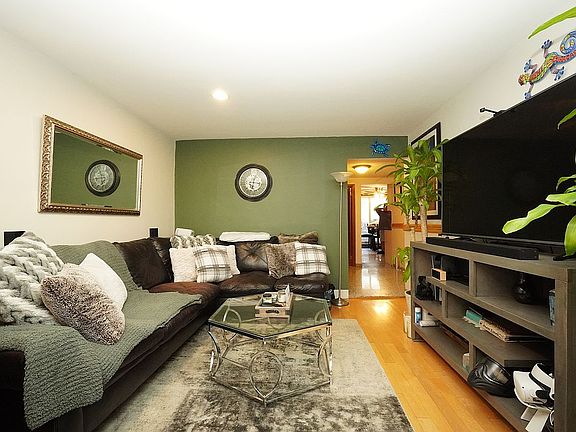 5th image of 8739 14th Ave