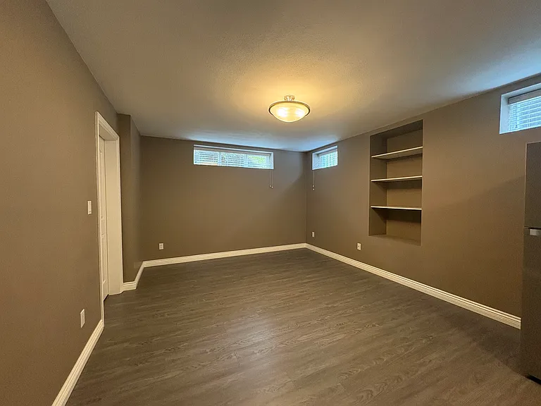 508 Duthie Ave — Photo 6