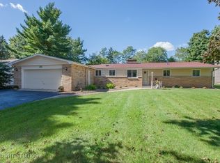 272 College St, Crystal Lake, IL 60014