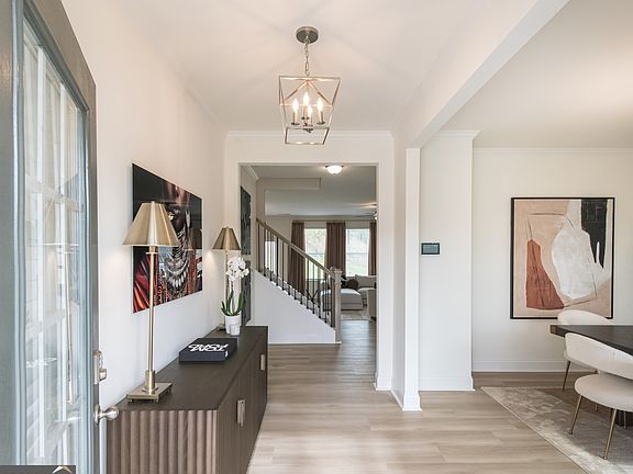 3rd image of 5910 Spring Way