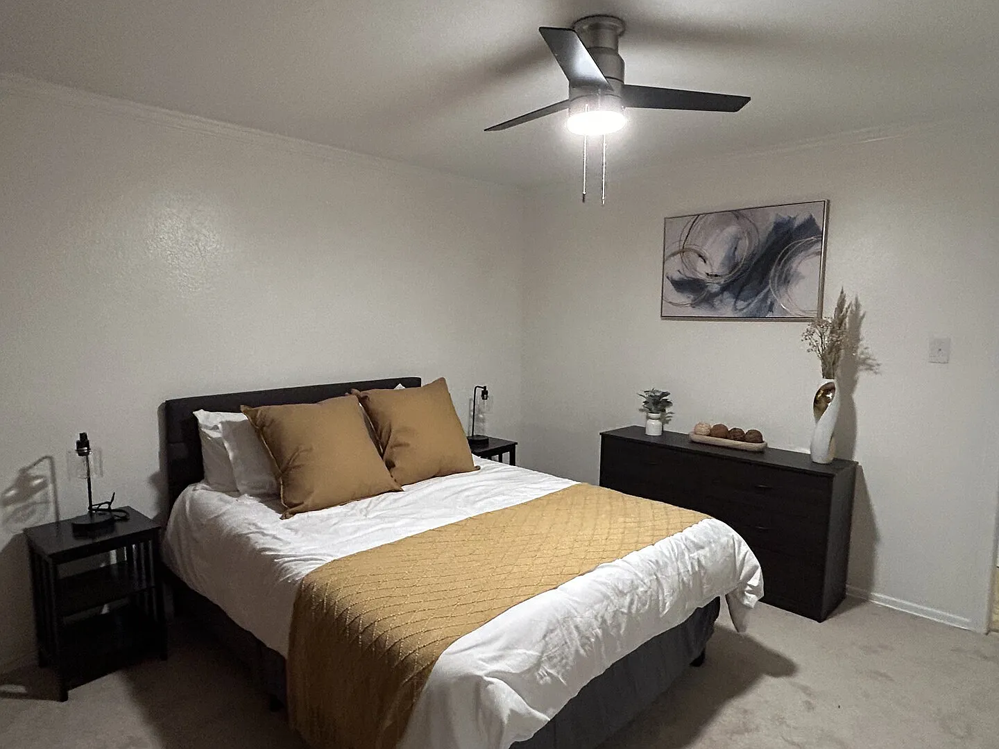 Fully Renovated Condo Perfect for Extended Stays! — Photo 2