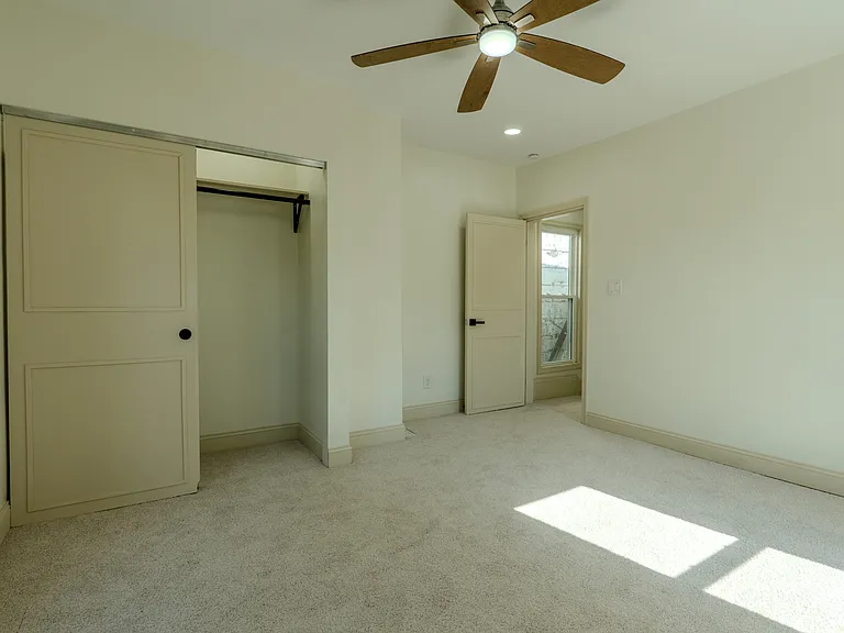 2149 Larch St — Photo 20