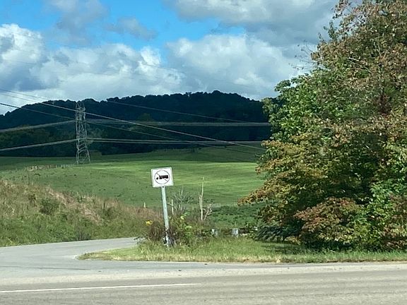 4th image of 153 Topo Hill Dr