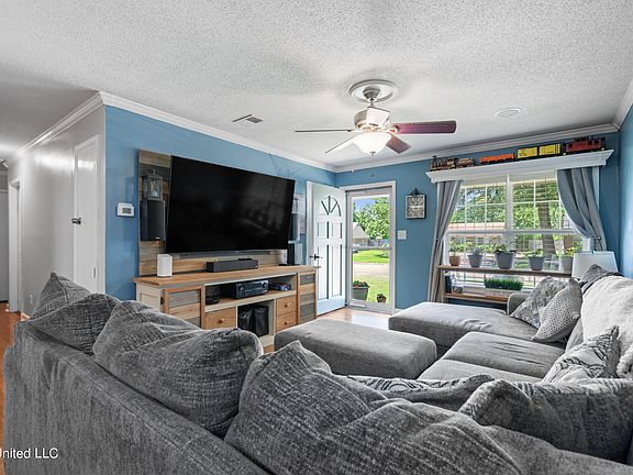 5th image of 8266 Cedarbrush Dr
