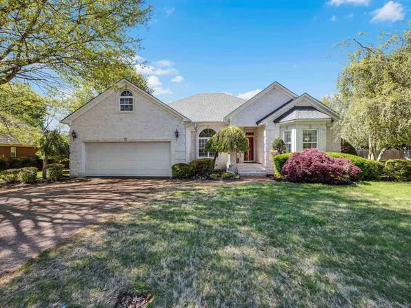 81 Chapel Creek Dr, Jackson, TN 38305