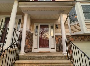 1404 Larson Dr #1404, Danbury, CT 06811