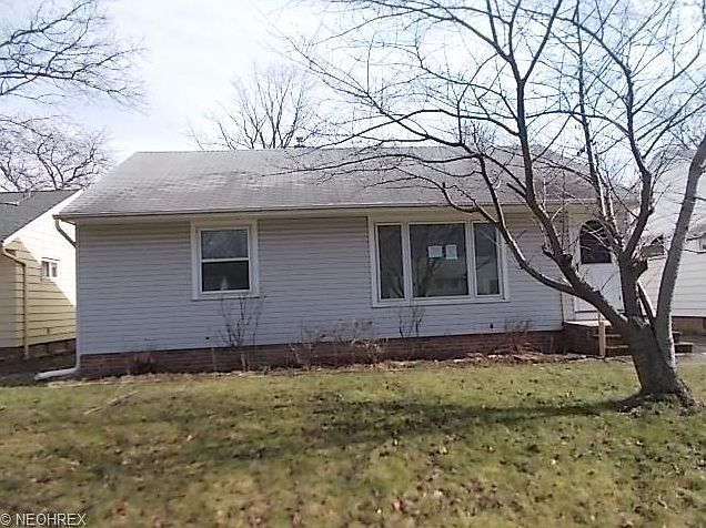 1st image of 4279 W 182nd St