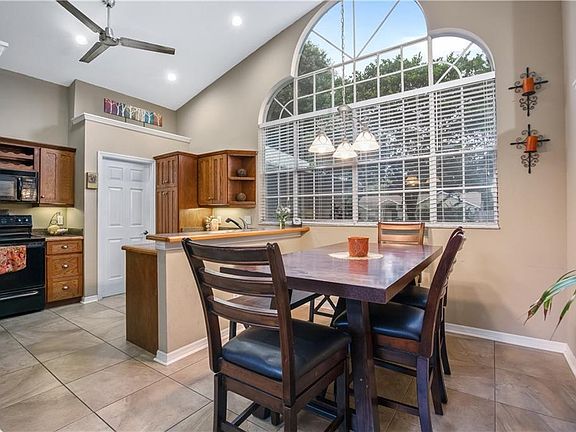 4th image of 4520 Eden Woods Cir