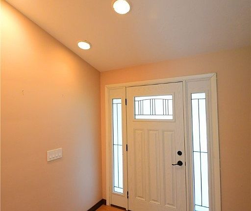 2nd image of 7912 Country Ln