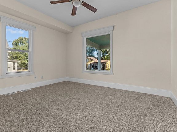 3rd image of 222 W Moore St