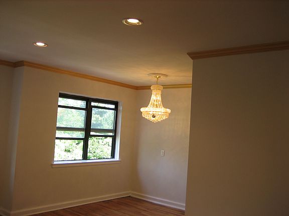 5th image of 55 Ehrbar Ave #3N