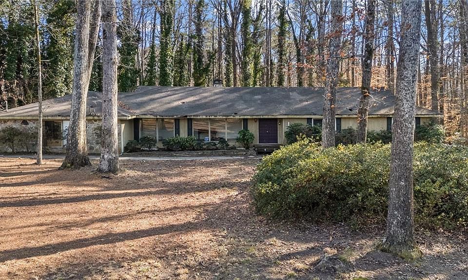 1st image of 4055 Spalding Dr