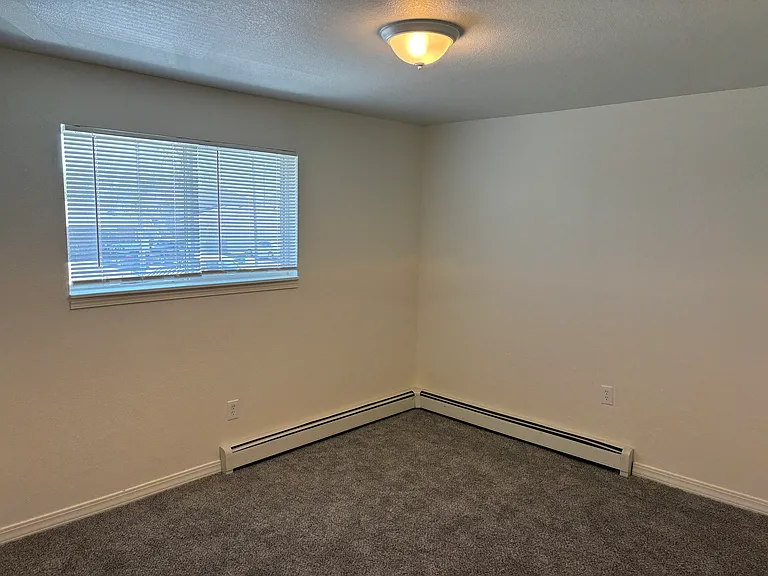 660 Jessup St — Photo 9