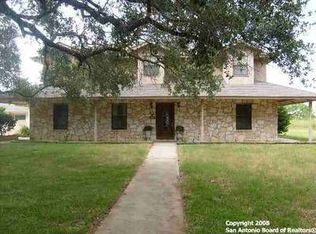 123 Travis, Pleasanton, TX 78064