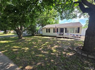 2002 Jerome Ln, Cahokia, IL 62206