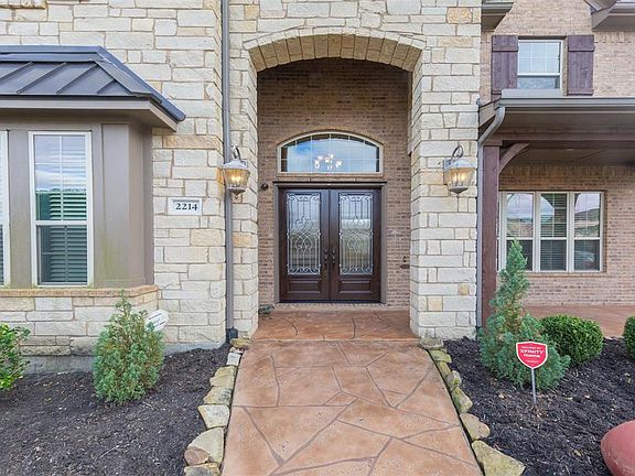 2nd image of 2214 Stillhouse Hollow Ln