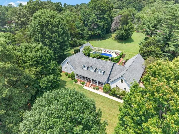1401 Denny Rd, Cookeville, TN 38506