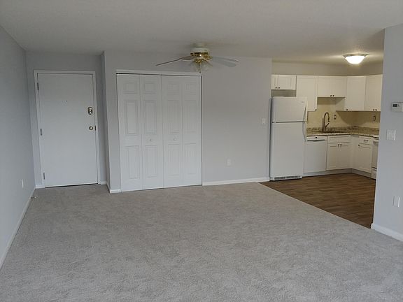 4th image of 1427 Harbor View Dr