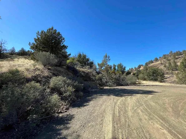 Dragon Dr, Hornbrook, CA 96044