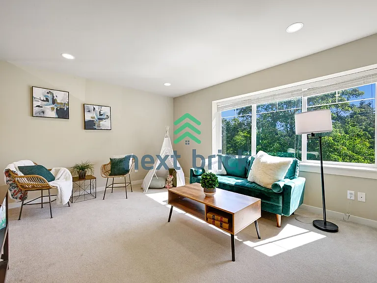 8627 Swenson Dr SE — Photo 10