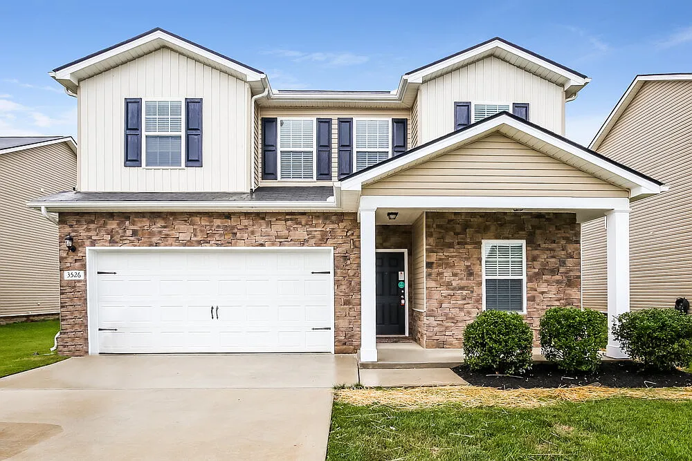 3 bed, 2.0 bath, 2223 sqft, $2,575 — Photo 1