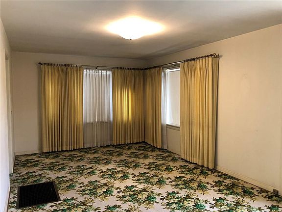 4th image of 4223 McConnell Ave